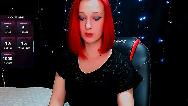 AgathaNoxe online show from 25, 2, 2025