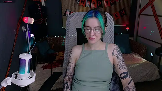 Snapshot of Cumpotik_Eve chatting on 23, 11, 2025 Cumpotik Eve online show from 23, 11, 2025