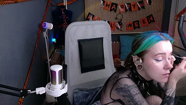 Snapshot of Cumpotik_Eve chatting on 29, 11, 2025 Cumpotik Eve online show from 29, 11, 2025