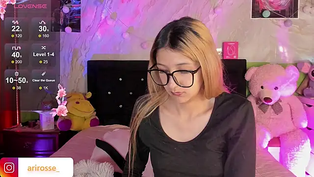 Snapshot of ariana_rosse__ chatting on 25, 11, 2025 ariana rosse online show from 25, 11, 2025