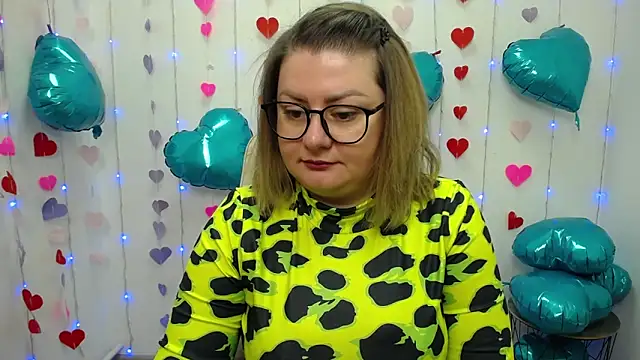 Snapshot of ZannaDreil chatting on 6, 2, 2025 ZannaDreil online show from 6, 2, 2025
