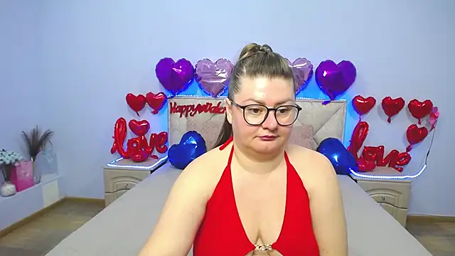 Snapshot of ZannaDreil chatting on 8, 2, 2025 ZannaDreil online show from 8, 2, 2025