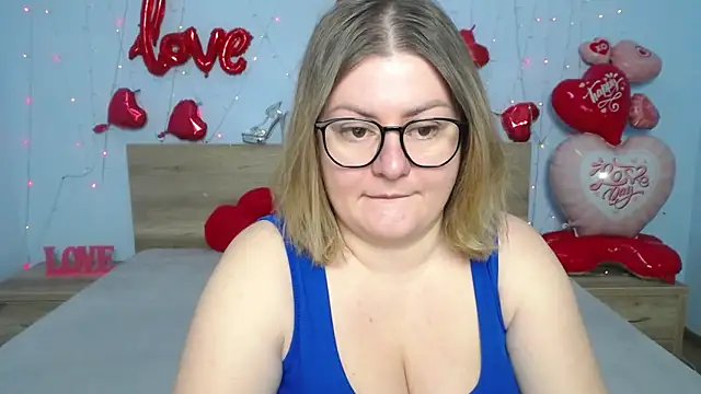 Snapshot of ZannaDreil chatting on 12, 2, 2025 ZannaDreil online show from 12, 2, 2025
