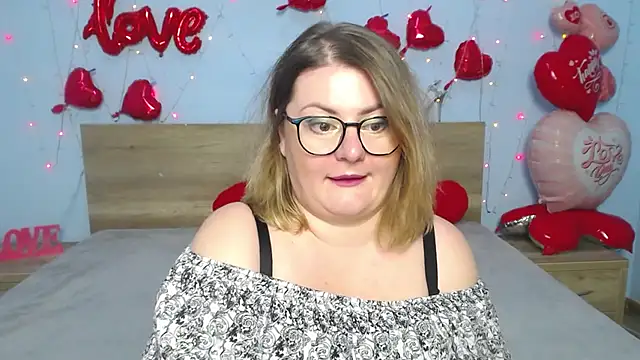 Snapshot of ZannaDreil chatting on 19, 2, 2025 ZannaDreil online show from 19, 2, 2025