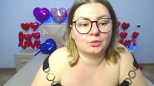 Snapshot of ZannaDreil chatting on 22, 2, 2025 ZannaDreil online show from 22, 2, 2025