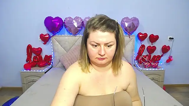 Snapshot of ZannaDreil chatting on 26, 2, 2025 ZannaDreil online show from 26, 2, 2025