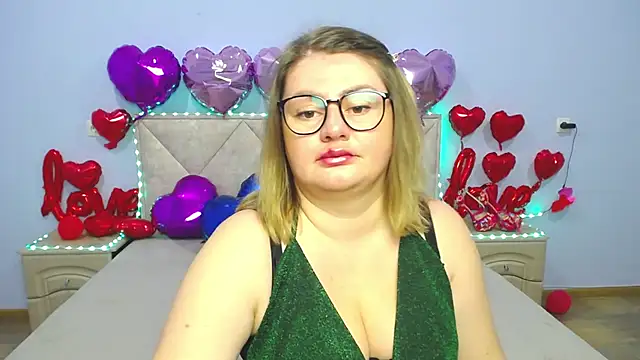 Snapshot of ZannaDreil chatting on 26, 2, 2025 ZannaDreil online show from 26, 2, 2025