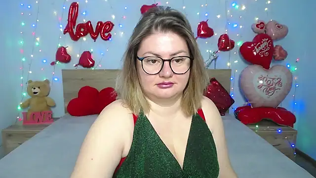 Snapshot of ZannaDreil chatting on 28, 2, 2025 ZannaDreil online show from 28, 2, 2025