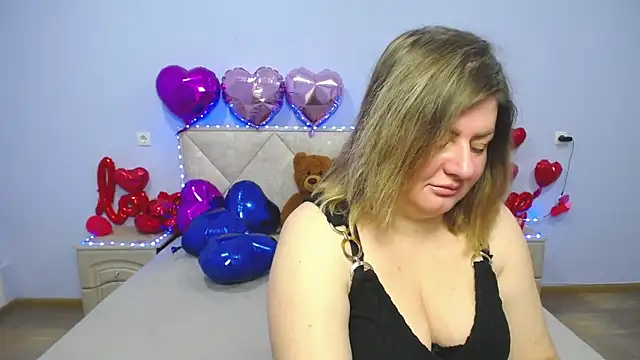 Snapshot of ZannaDreil chatting on 4, 3, 2025 ZannaDreil online show from 4, 3, 2025