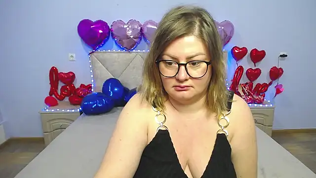 Snapshot of ZannaDreil chatting on 4, 3, 2025 ZannaDreil online show from 4, 3, 2025