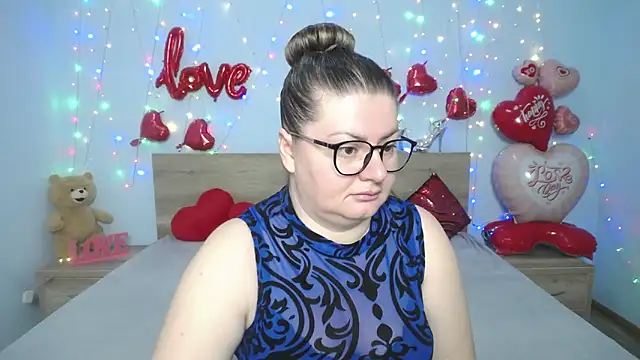Snapshot of ZannaDreil chatting on 5, 3, 2025 ZannaDreil online show from 5, 3, 2025