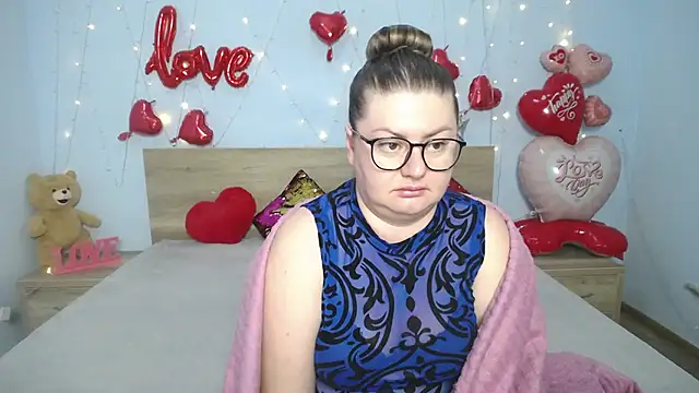 Snapshot of ZannaDreil chatting on 5, 3, 2025 ZannaDreil online show from 5, 3, 2025