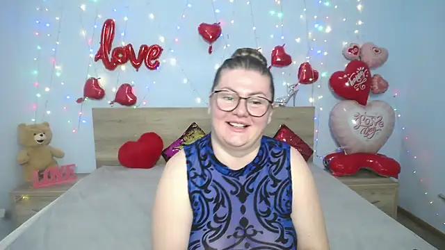Snapshot of ZannaDreil chatting on 6, 3, 2025 ZannaDreil online show from 6, 3, 2025