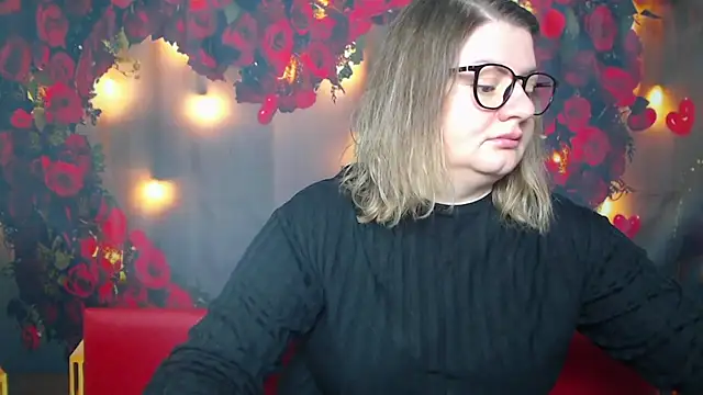 Snapshot of ZannaDreil chatting on 8, 3, 2025 ZannaDreil online show from 8, 3, 2025