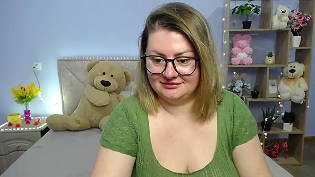 Snapshot of ZannaDreil chatting on 13, 3, 2025 ZannaDreil online show from 13, 3, 2025
