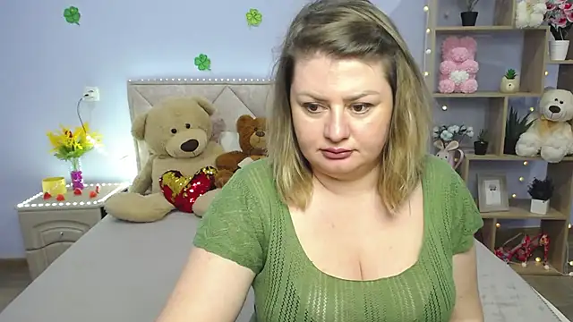 Snapshot of ZannaDreil chatting on 14, 3, 2025 ZannaDreil online show from 14, 3, 2025