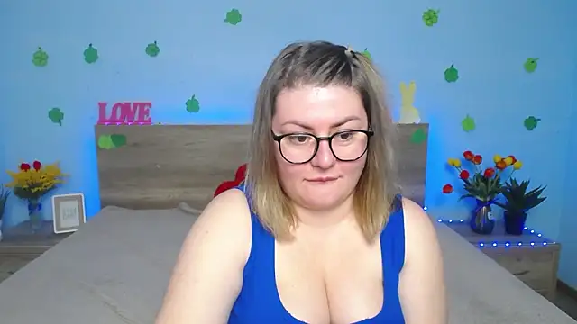 Snapshot of ZannaDreil chatting on 22, 3, 2025 ZannaDreil online show from 22, 3, 2025