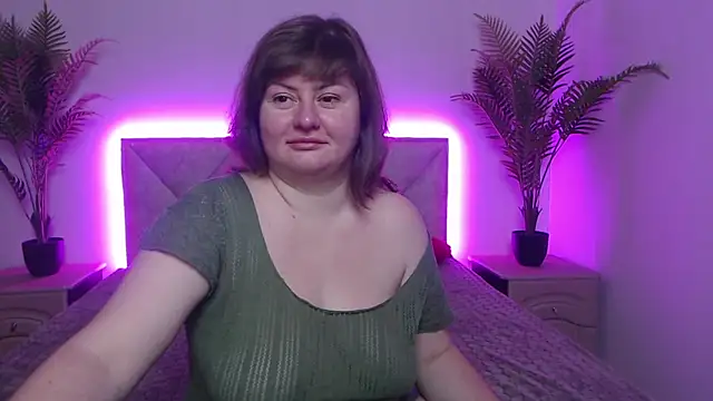 Snapshot of ZannaDreil chatting on 18, 9, 2025 ZannaDreil online show from 18, 9, 2025
