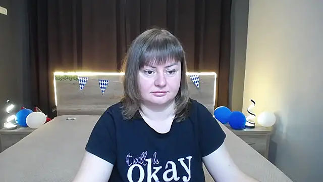 Snapshot of ZannaDreil chatting on 5, 10, 2025 ZannaDreil online show from 5, 10, 2025