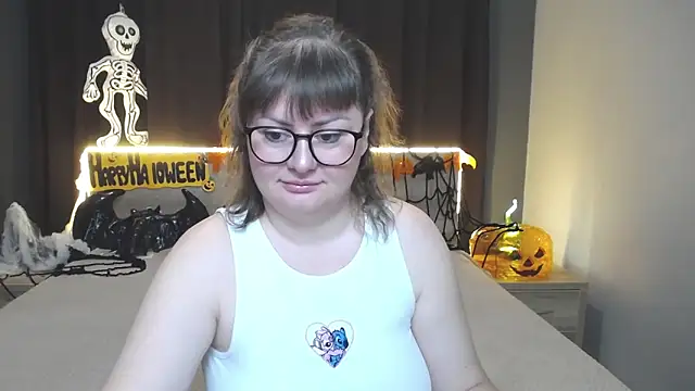 Snapshot of ZannaDreil chatting on 17, 10, 2025 ZannaDreil online show from 17, 10, 2025