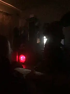 SINUECASTILLO online show from 5, 3, 2025