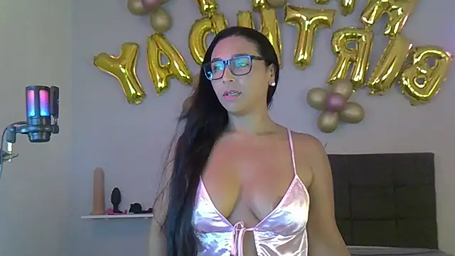 Snapshot of DIOSA-HOT chatting on 10, 2, 2025 DIOSA-HOT online show from 10, 2, 2025