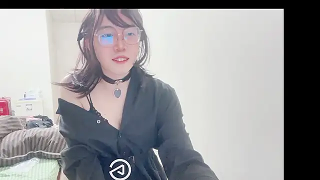 Snapshot of yahanr chatting on 4, 12, 2025 yahanr online show from 4, 12, 2025