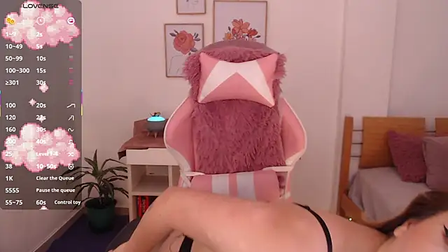 Dahlia  espresso online show from 16, 2, 2026