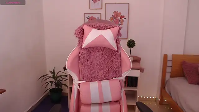 Dahlia  espresso online show from 18, 2, 2026