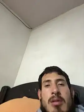 Snapshot of anika_lowen02 chatting on 20, 11, 2025 anika lowen02 online show from 20, 11, 2025