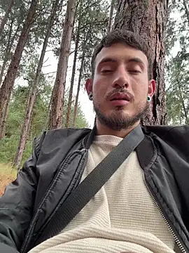 Snapshot of anika_lowen02 chatting on 21, 12, 2025 anika lowen02 online show from 21, 12, 2025