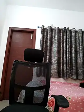 sanaya baby online show from 17, 1, 2025