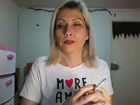 Snapshot of alixia81 chatting on 19, 1, 2025 alixia81 online show from 19, 1, 2025