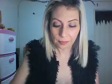 Snapshot of alixia81 chatting on 31, 1, 2025 alixia81 online show from 31, 1, 2025