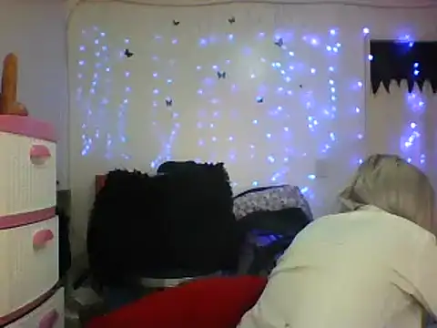 Snapshot of alixia81 chatting on 9, 2, 2025 alixia81 online show from 9, 2, 2025