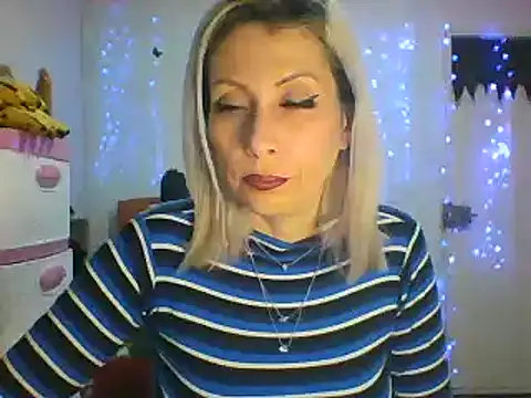 Snapshot of alixia81 chatting on 13, 2, 2025 alixia81 online show from 13, 2, 2025