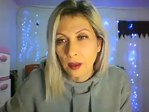 Snapshot of alixia81 chatting on 9, 3, 2025 alixia81 online show from 9, 3, 2025