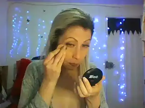 Snapshot of alixia81 chatting on 21, 3, 2025 alixia81 online show from 21, 3, 2025