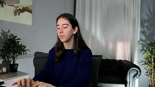 Belle Via online show from 14, 9, 2025