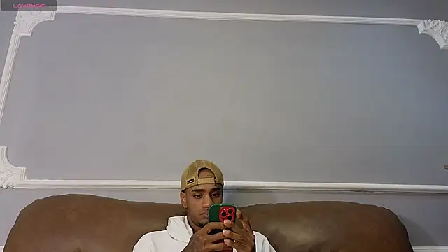 AaronCruz  online show from 16, 9, 2025