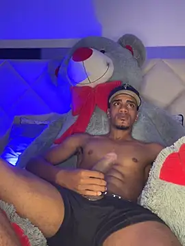 AaronCruz  online show from 9, 11, 2025