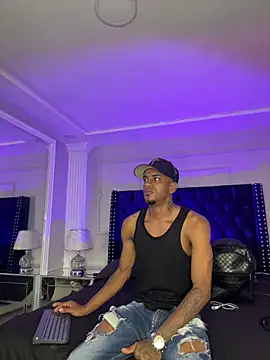 AaronCruz  online show from 26, 2, 2026