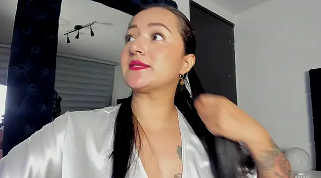 Snapshot of _Cristal_evans chatting on 3, 2, 2025 Cristal evans online show from 3, 2, 2025