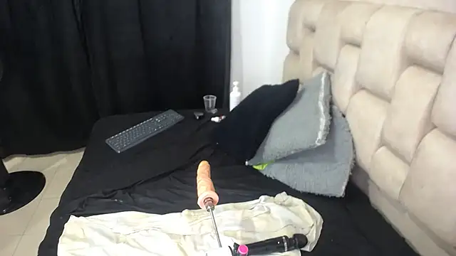 Roxy-Smith online show from 30, 1, 2025