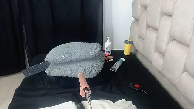 Roxy-Smith online show from 17, 2, 2025