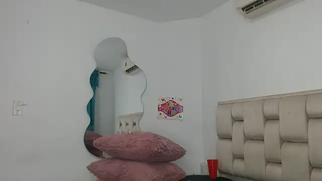 Roxy-Smith online show from 14, 11, 2025