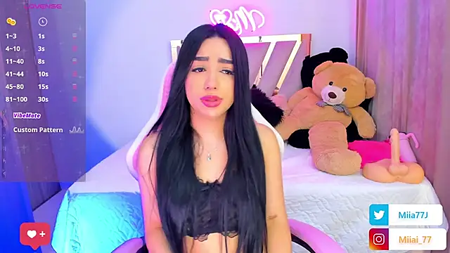 Snapshot of Miia77_ chatting on 21, 9, 2025 Miia77  online show from 21, 9, 2025