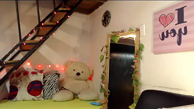 Snapshot of luna_sky83 chatting on 16, 1, 2025 luna sky83 online show from 16, 1, 2025