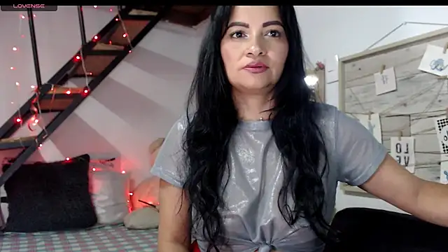 Snapshot of luna_sky83 chatting on 17, 9, 2025 luna sky83 online show from 17, 9, 2025