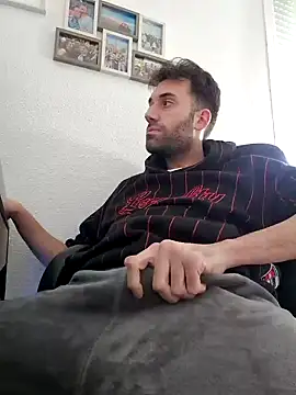 Snapshot of espanolmadrid chatting on 27, 12, 2024 espanolmadrid online show from 27, 12, 2024